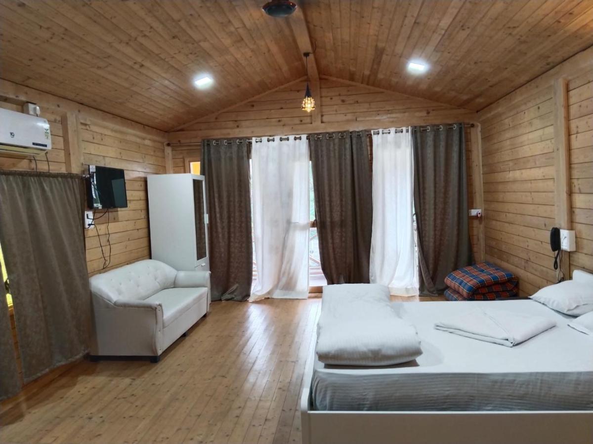 The Candlewood Resort Murūd Buitenkant foto